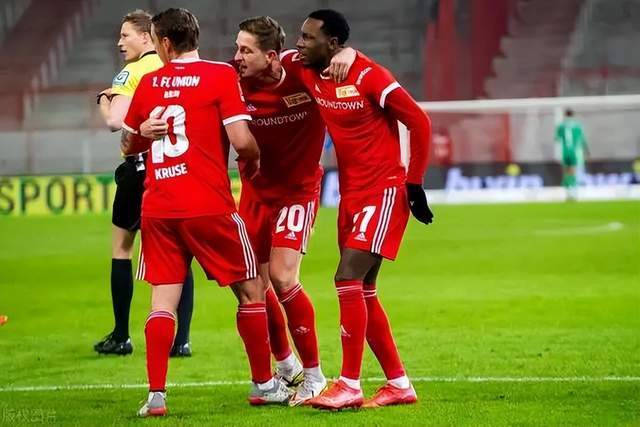 吉伦沃特完成注册 新赛季继续代表山东队出战